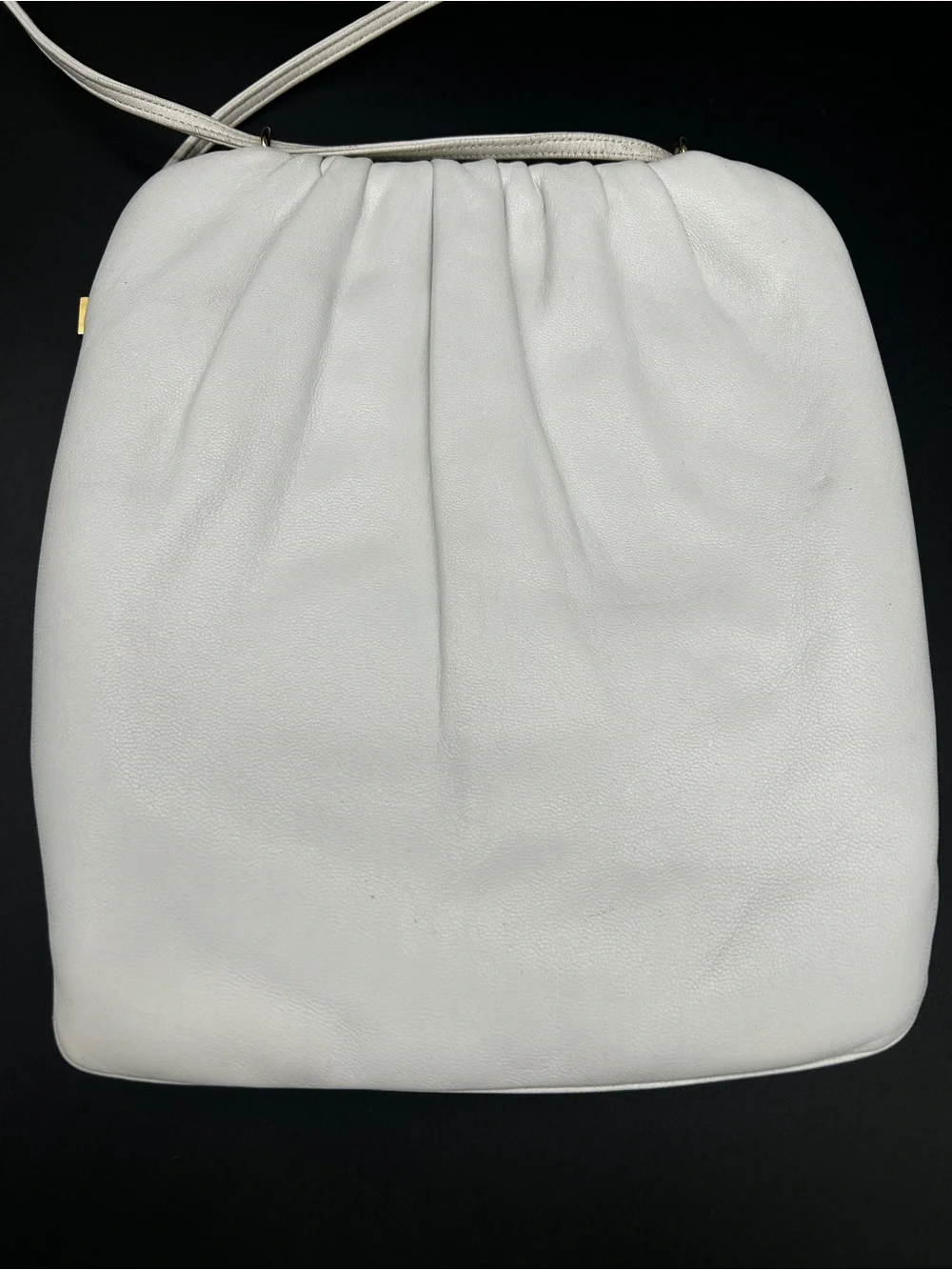 Vintage Judith Leiber White Leather Shoulder Clutch Bag Purse Gold Hardware Bow
